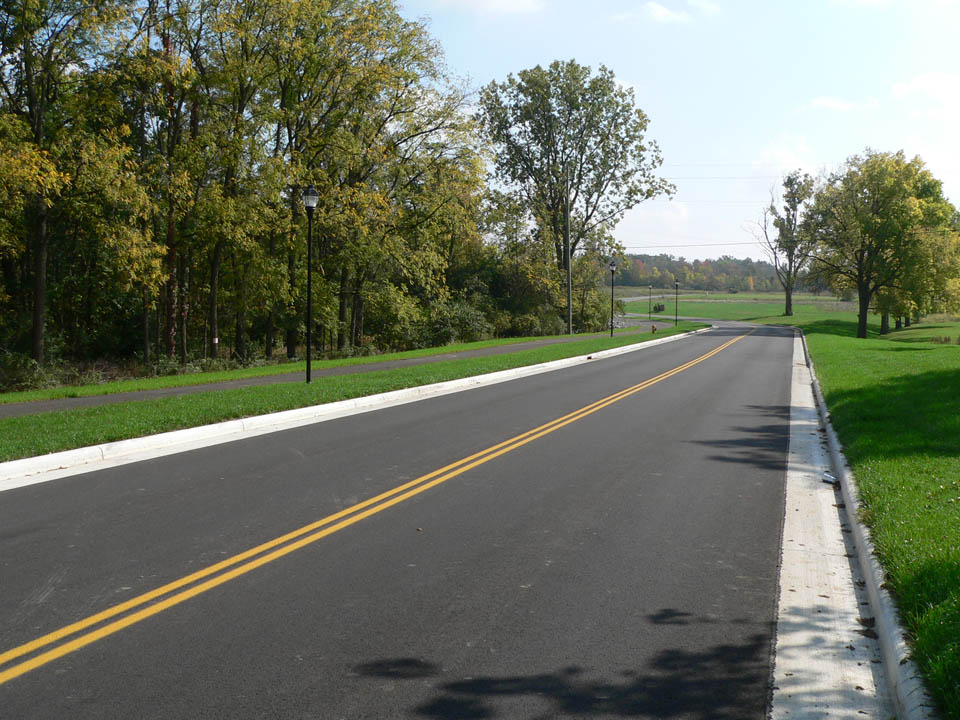 Retail Plaza Asphalt Overlay